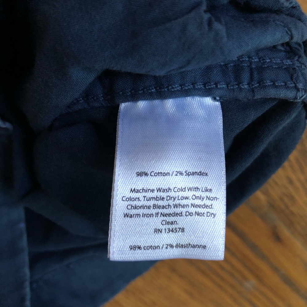 SOLD 🔴 Vineyard Vines | Everyday Navy Shorts - Picture 4 of 8